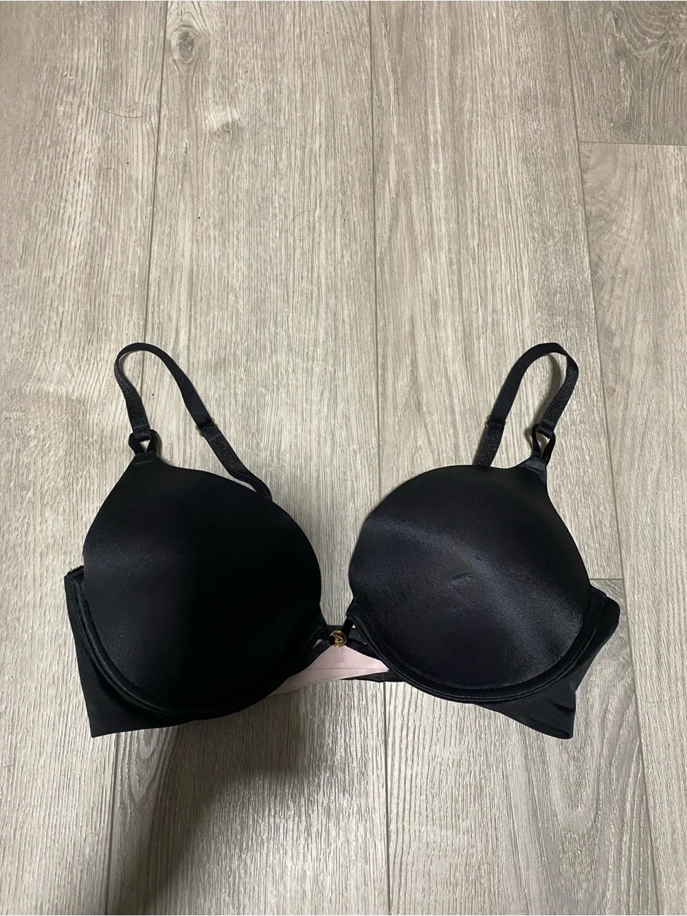 Victoria’s Secret Very Sexy Bombshell Add-2-Cups Smooth Push-Up Bra - Picture 2 of 2